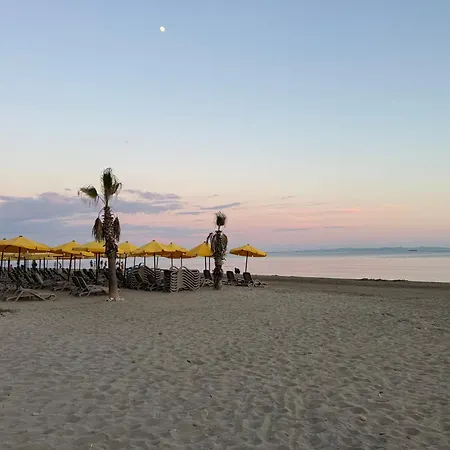 Ademi شقة دراس