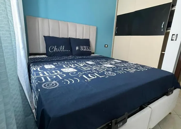 Ademi Apartamento Durrës